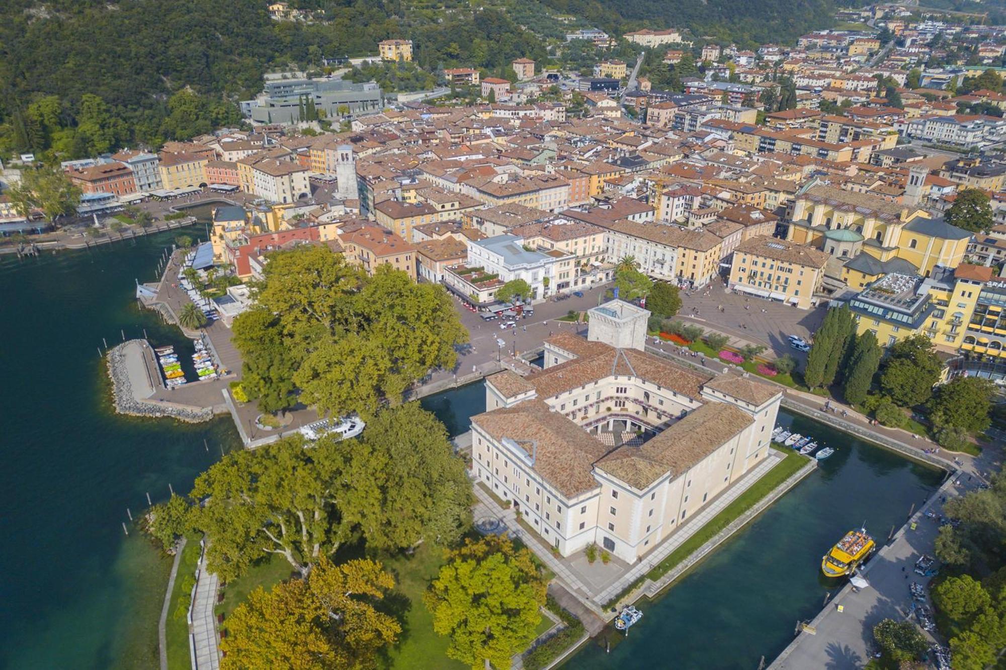 Casa Lucia In Town - Happy Riva del Garda